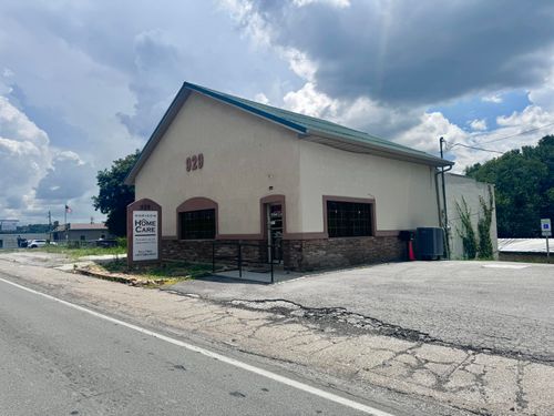 929 Nami Plz, London, KY, 40741 | Card Image