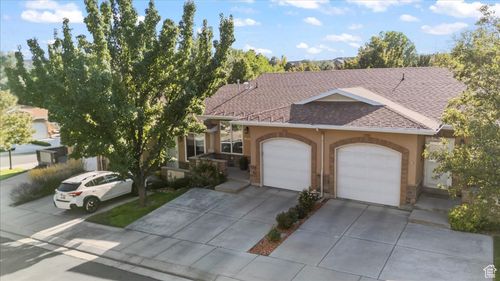 9598 S Hidden Point Dr, Sandy, UT, 84070-2533 | Card Image