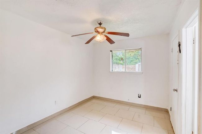 11055 Vailview Dr, House other with 3 bedrooms, 2 bathrooms and null parking in Houston TX | Image 7