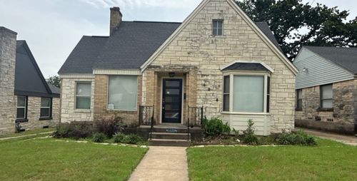 1214 E Waco Ave, Dallas, TX, 75216-1226 | Card Image