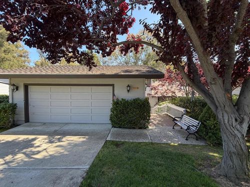 1310 Trinity Dr, Menlo Park, CA, 94025-6680 | Card Image