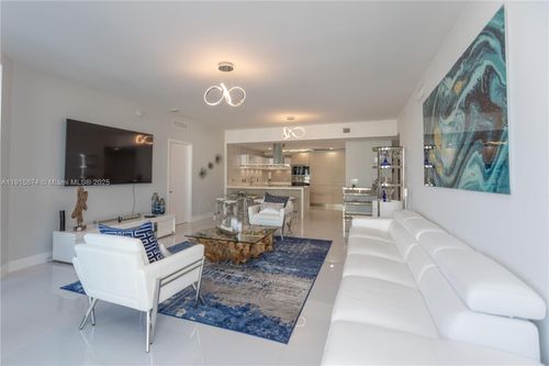 unit-505-17111 Biscayne Blvd, Aventura, FL, 33160-5173 | Card Image