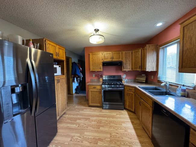 318 Pine Ave S, House other with 4 bedrooms, 3 bathrooms and null parking in Sandstone MN | Image 4