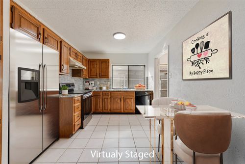 10906 Listi Dr, Dallas, TX, 75238-2952 | Card Image