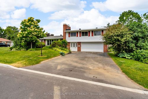 219 Pescod Ave, Cornwall, ON, K6J2H9 | Card Image