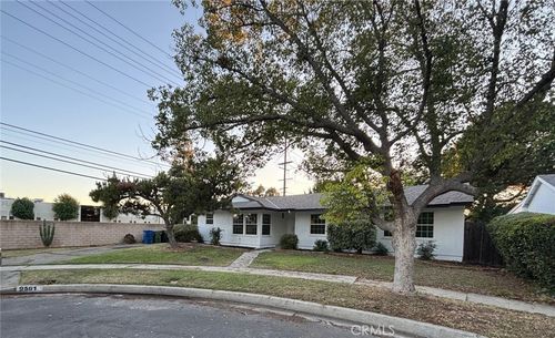 9501 Laramie Ave, Chatsworth, CA, 91311-5420 | Card Image