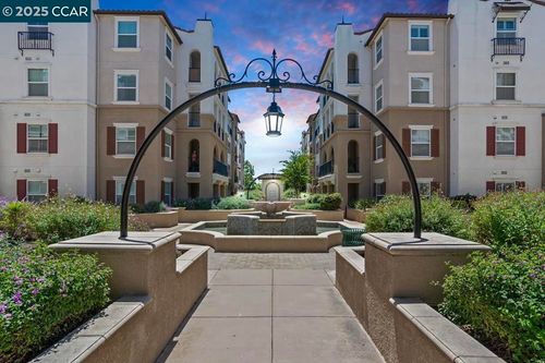 401-3240 Maguire Way, Dublin, CA, 94568-8604 | Card Image