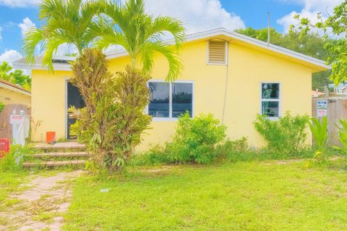 1507 19th Ave N, Lake Worth Beach, FL, 33460-6063 | Card Image