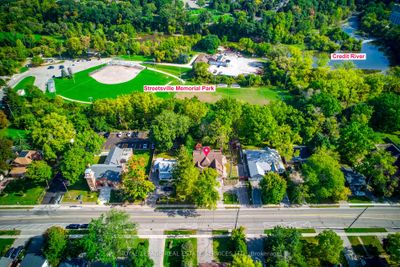 335 Queen St S, House other with 5 bedrooms, 4 bathrooms and 12 parking in Mississauga ON | Image 3