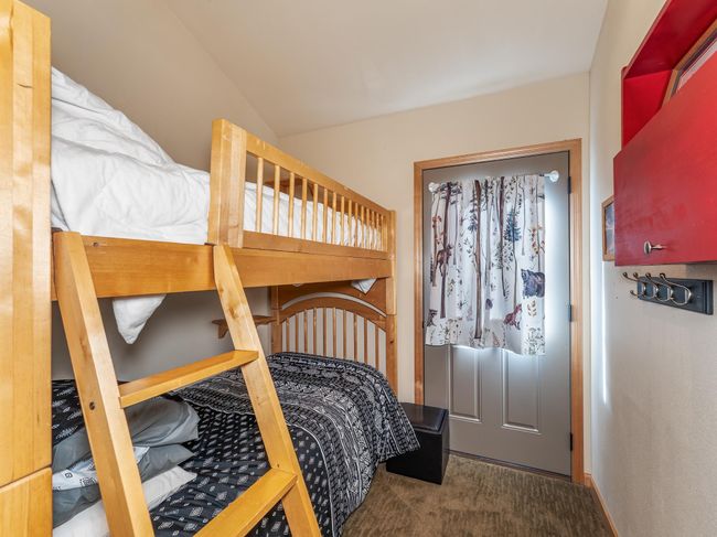 5241 Mcilvain Rd, House other with 1 bedrooms, 2 bathrooms and null parking in MANITOWISH WATERS WI | Image 13