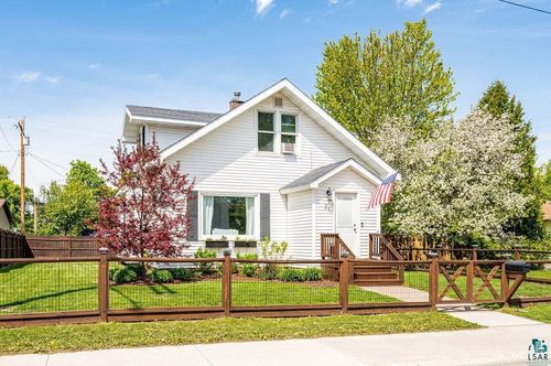 21 14th St, Cloquet, MN, 55720-1901 | Card Image