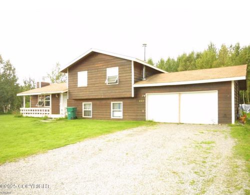 940 S Serrano Dr, Wasilla, AK, 99654-8604 | Card Image