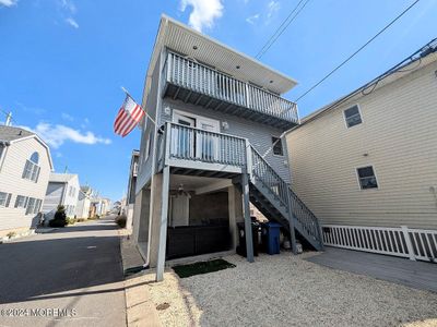 31 E Bay Way, House other with 3 bedrooms, 2 bathrooms and null parking in Lavallette NJ | Image 1