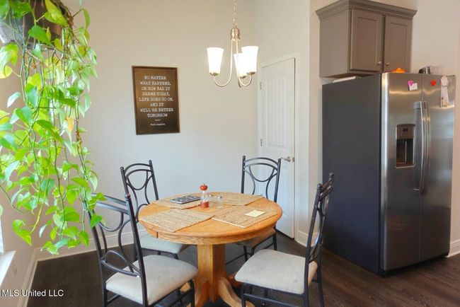 Breakfast area | Image 14