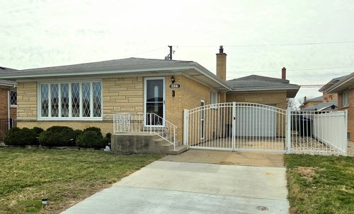 8517 Carmen Ave, Chicago, IL, 60656-2705 | Card Image