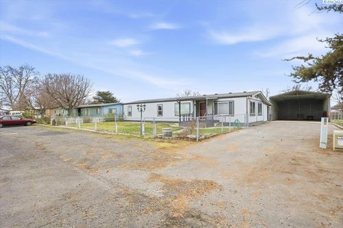 205901 E 13th Ave, Kennewick, WA, 99337-6697 | Card Image