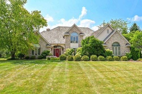 11327 N Rudella Rd, Mequon, WI, 53092-2767 | Card Image