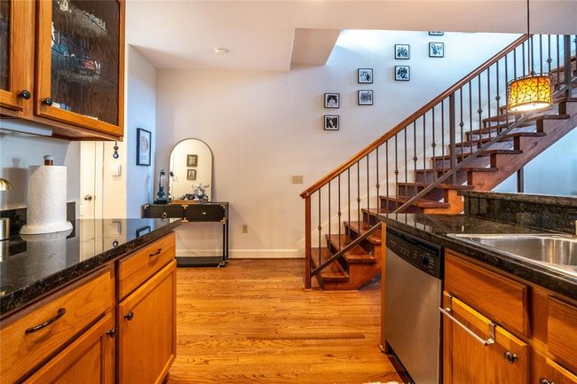 APT-13 - 1602 Elgin St, Townhouse with 2 bedrooms, 2 bathrooms and null parking in Houston TX | Image 13
