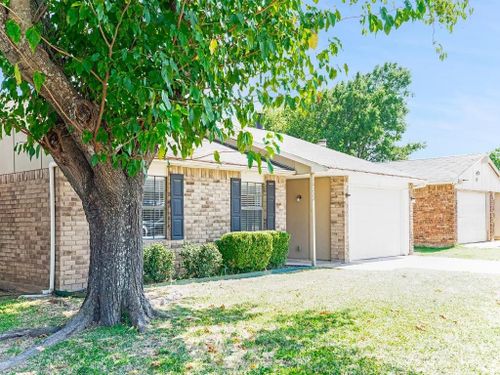 10222 Red Maple Drive, Dallas, TX, 75249 | Card Image