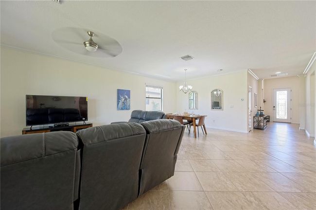 10546 Medjool Drive, House other with 4 bedrooms, 3 bathrooms and null parking in Venice FL | Image 11