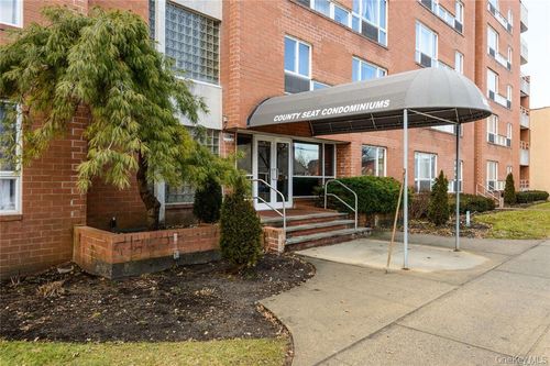 apt-4d-205 Mineola Blvd, Mineola, NY, 11501-2552 | Card Image