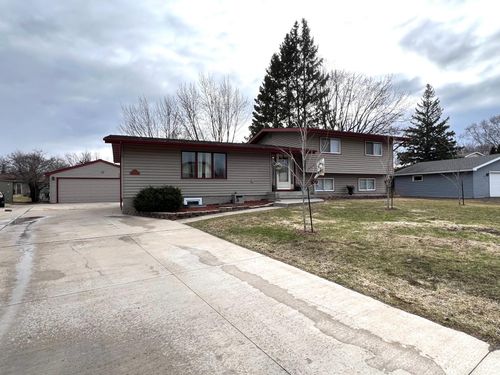 8372 Balsam Dr, Mountain Iron, MN, 55768-2048 | Card Image