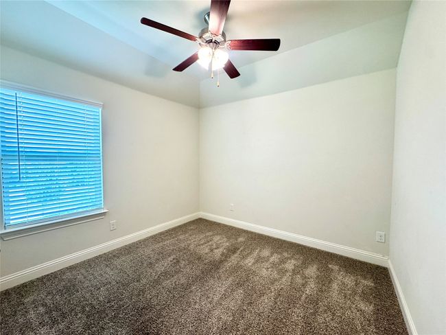 7216 Wildflower Way, House other with 4 bedrooms, 3 bathrooms and null parking in Aubrey TX | Image 14