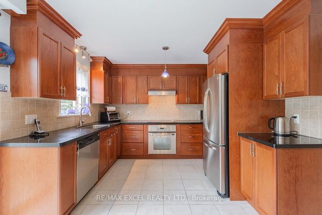 8 Boyd Crt, House other with 6 bedrooms, 3 bathrooms and 8 parking in Markham ON | Image 13