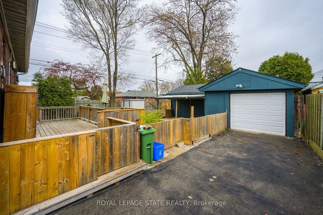 137 Allenby Ave, House other with 3 bedrooms, 3 bathrooms and 7 parking in Hamilton ON | Image 28