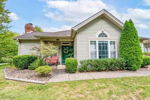 124 Wilcox Rd, Austintown, OH, 44515-4240 | Card Image