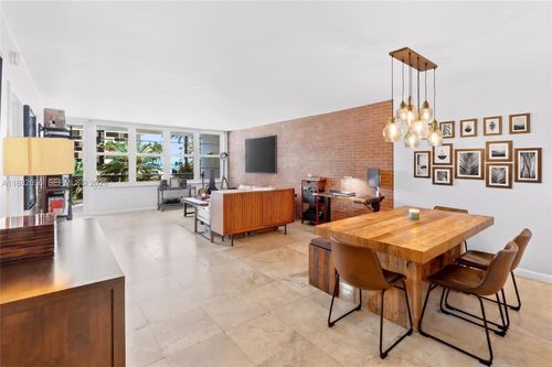 3m-5700 Collins Ave, Miami Beach, FL, 33140-2303 | Card Image