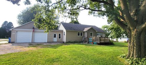 1020 S State St, Denver, IA, 50622-1002 | Card Image