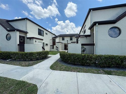 11318 Taft St, Pembroke Pines, FL, 33026-2138 | Card Image