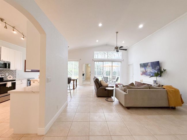 4803 Nw 59 Th Ct, House other with 3 bedrooms, 2 bathrooms and null parking in Coconut Creek FL | Image 9