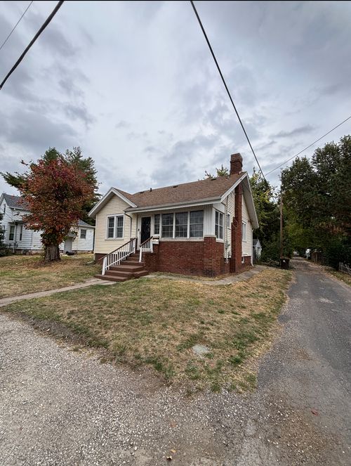 2512 N Maryland St, Peoria, IL, 61603-2002 | Card Image