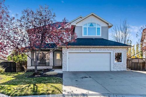 14 Crystal Green Grove, Okotoks, AB, T1S0C8 | Card Image