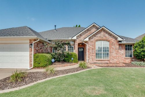 613 N Remington Way, Mustang, OK, 73064-3863 | Card Image