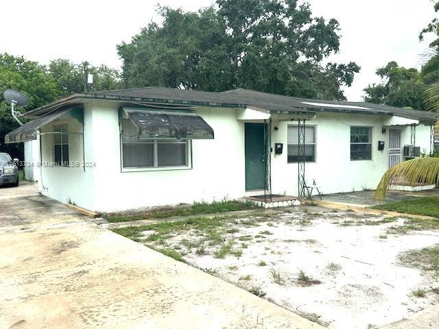 131st St, North Miami, FL 33161