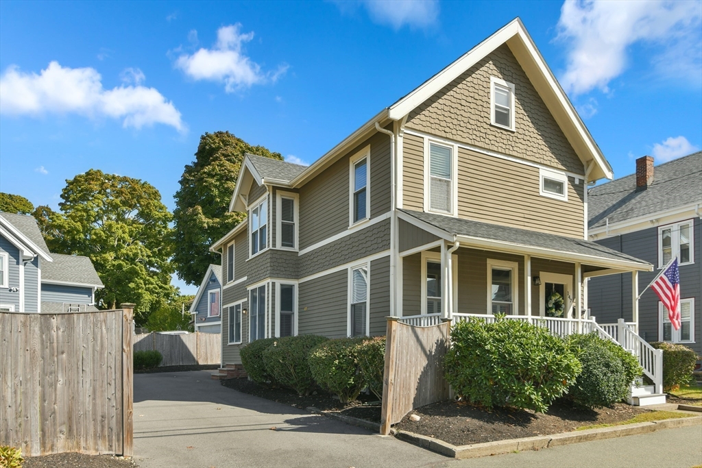 Melrose St, Melrose, MA 02176