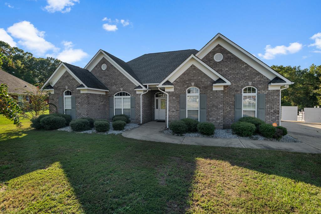 Lee Road 2082 , Phenix City, AL 36870