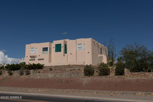 1291 Vista Del Monte, Las Cruces, NM, 88007-4922 | Card Image