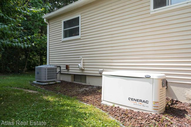 15-web-or-mls-Exteriors (15 of 19).jpg | Image 11