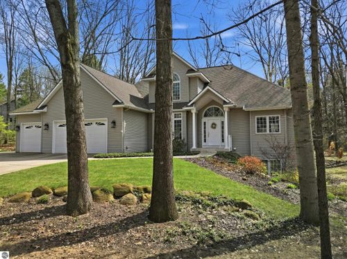 5859 Dix Dr Ne, Belmont, MI, 49306-9059 | Card Image
