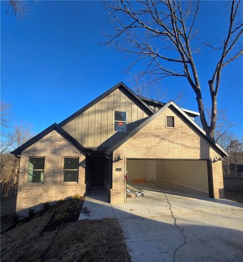 4 Laverne Cir, Bella Vista, AR, 72714 | Card Image