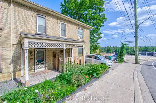 153 Fountain Street N, Cambridge, ON, N3H1H7 | Card Image