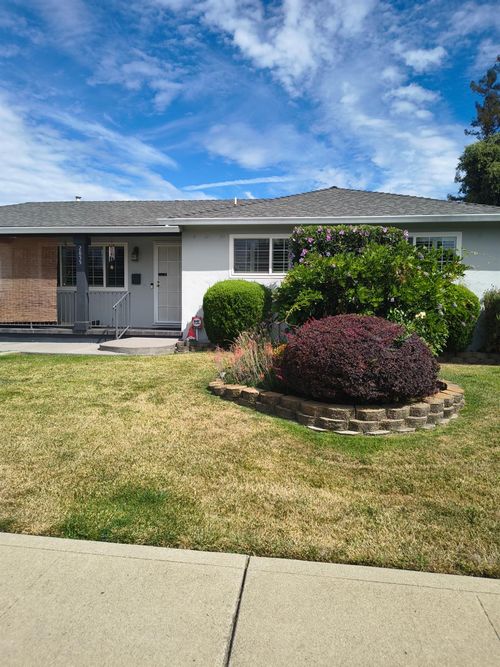 2855 Del Rio Drive, Stockton, CA, 95204 | Card Image