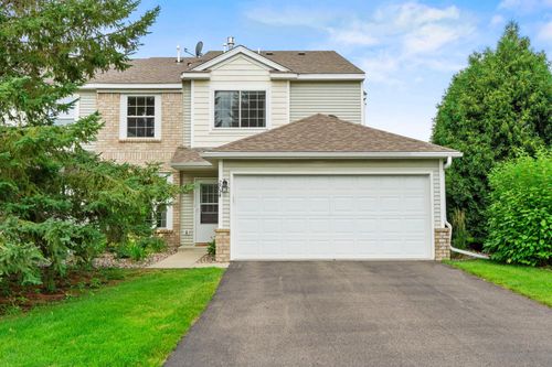 2754 Wagon Wheel Trl, Chaska, MN, 55318-1579 | Card Image
