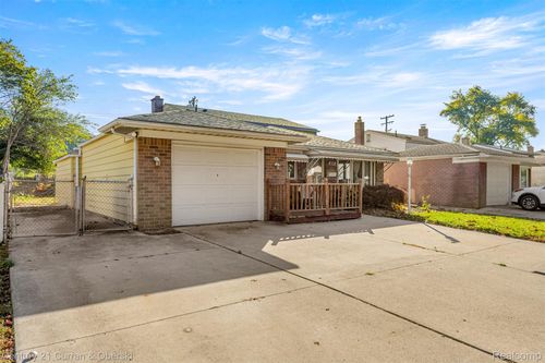 8319 Ziegler St, Taylor, MI, 48180-2900 | Card Image