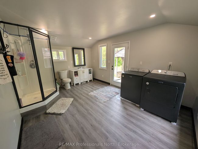 1408 Pearcely Rd, House other with 2 bedrooms, 1 bathrooms and 10 parking in Sundridge ON | Image 13