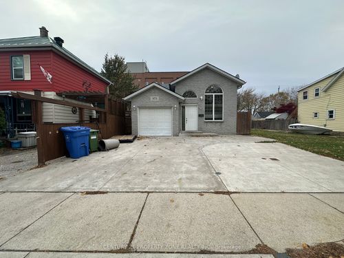 975 Albert Rd, Windsor, ON, N8Y3P1 | Card Image